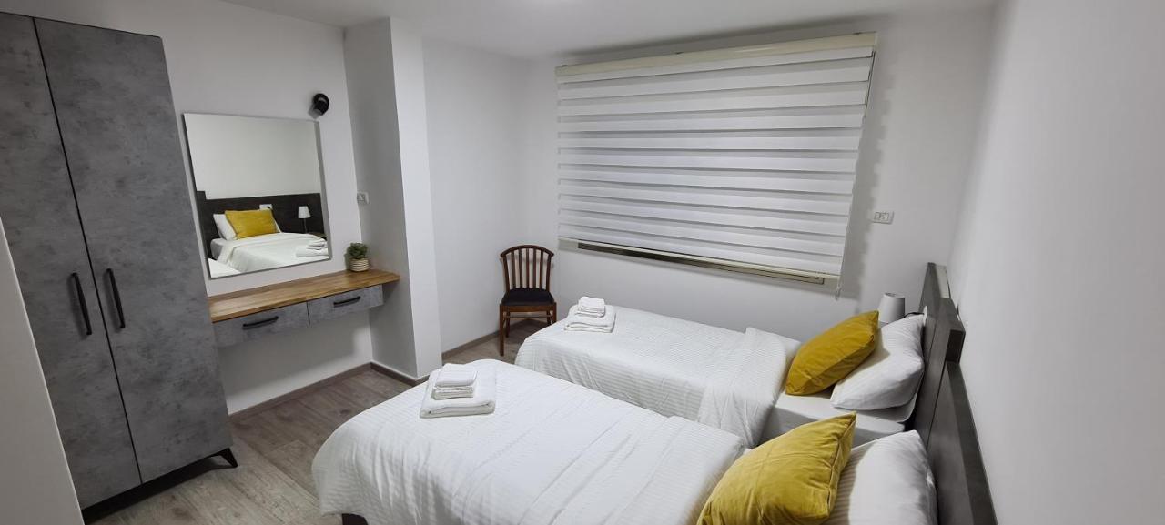 Maria'S Guesthouse - Uphill View Of Nazareth F 外观 照片