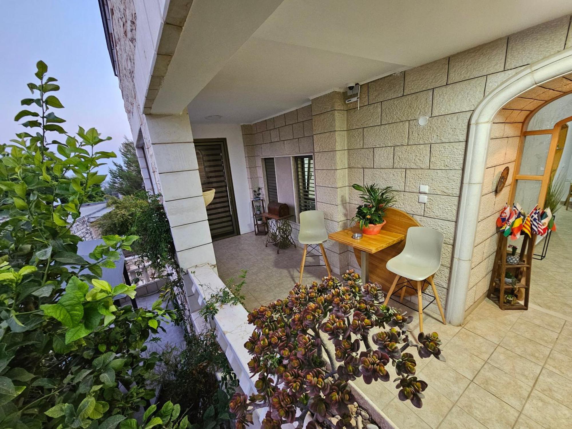 Maria'S Guesthouse - Uphill View Of Nazareth F 外观 照片